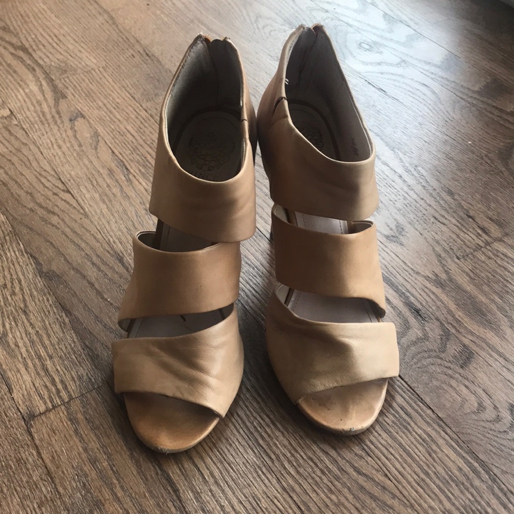 Vince Camuto open toe nude shoes